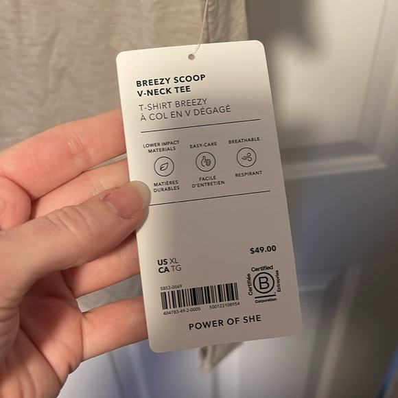 Athleta Breezy Scoop V-Neck - Picture 4 of 6